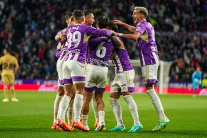 El Real Valladolid goleó al Barça que llegaba como campeón.