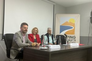 José Ángel Vélez, Patricia Fdez y Hermelindo Castro.