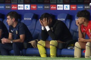 Mariño no quería ver lo que estaba pasando en el terreno de juego.