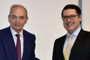 Firma presidente de BCC-Grupo Cajamar y vicepresidente del Banco Europeo de Inversiones