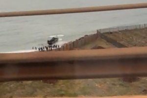 Una narcolancha desembarca en Adra