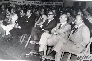 Uno de los actos sociales que se organizaron en las naves de Saltúa, en la Carretera de Granada, en los años 70.