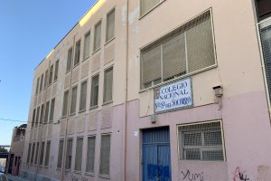 Fachada del antiguo colegio Virgen del Socorro de Pescadería