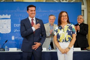 Javier A. García agradeció el Escudo de Oro.