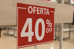 Aprovecha las rebajas de verano para renovar tu guardarropa con increíbles ofertas