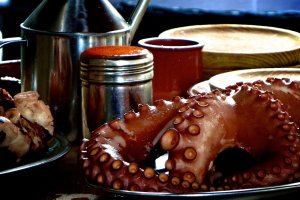 Vinagreta con pulpo para almorzar.