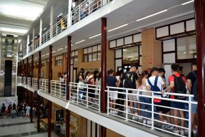Estudiantes en la UAL el pasado 13 de junio, en el primer día de exámenes.
