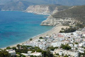 Turismo en el pueblo de Agua Amarga