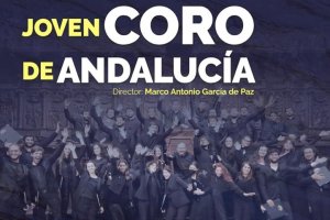 El Joven Coro de Andalucía, hoy en el Claustro de la Catedral.