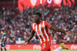 El Bilal Touré celebrando su gol al Girona en el Estadio de los Juegos Mediterráneos.