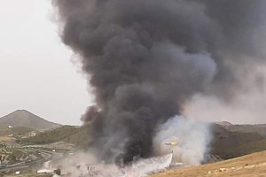 Imagen del incendio tomada tras su aparición en el día de ayer. Foto: J. J. Maestre.