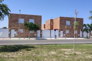 Vivienda unifamiliar junto a la universidad.