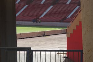 Ya han quitado todos los materiales de los fondos del Estadio.