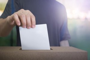 Hoy, de nuevo cita con las urnas.