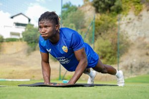 El Bilal Touré sigue trabajando con normalidad en la concentración rojiblanca.