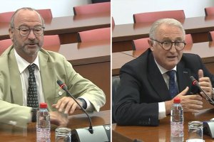 Luis Rogelio Rodríguez-Comendador y Jesús Caicedo, esta mañana en el Parlamento andaluz.