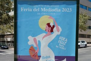 Imagen del cartel ya colocado en las calles almerienses