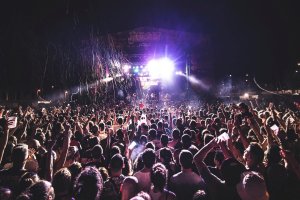 Vista general del recinto durante la actuación de Ska-P. Foto: The Juergas Rock.