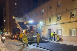 Trabajos de asfaltado en la madrugada del domingo