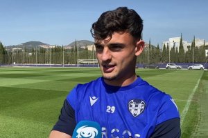 Marc Pubill, nuevo lateral derecho dle Almería.