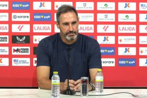 Vicente Moreno estuvo muy resolutivo en la rueda de prensa.