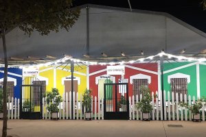 La caseta lleva cuarenta años integrada en la Feria de Almería.