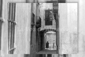 a antigua calle de Salvador Torres Cartas está dedicada a Braulio Moreno desde 1931. Es la segunda calle con arco que existe en el casco histórico