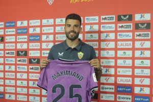 Luis Maximiano en su puesta de largo como jugador del Almería.