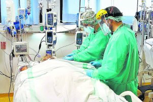 Las muertes y los ingresos en la UCI por el covid-19 han disminuido sensiblemente.