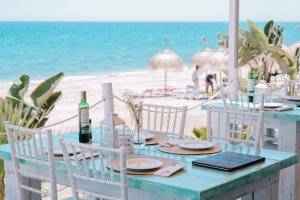 Con vistas al mar, a pie de playa en la Playa del descargador, paseo del mediterráneo, 62e, Mojácar.