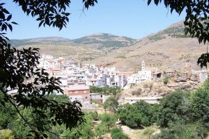 Imagen del pueblo de Bacares desde lejos