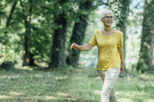 Estrategias que pueden ayudarte a mantener un peso saludable y mejorar tu bienestar en la menopausia