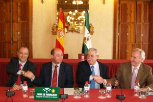 Entrega de las llaves tras la primera fase de la rehabilitación