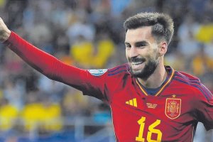 A Baena le sienta muy bien La Roja.