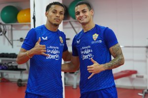 Lázaro y Kaiky ya están en Almería.