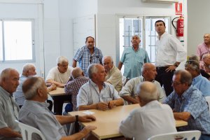 Visita a la tercera edad de Campohermoso