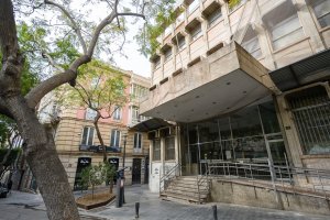 Edificio de la antigua sede de Correos en el centro de la ciudad