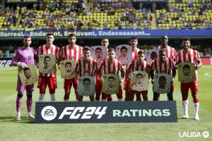 El once del Almería en el Estadio de la Cerámica con Chumi en el lateral derecho que fue la gran novedad de Vicente Moreno.