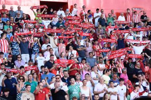 Los aficionados del Almería se esperaban otro inicio de Liga esta temporada.