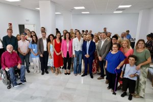 Foto de familia de la inauguración