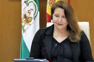 Carmen Crespo, consejera.