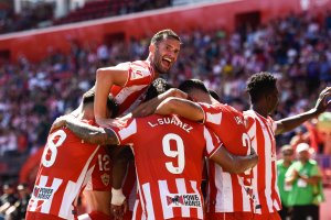 La plantilla empieza a dar señales de vida. Más vale tarde.