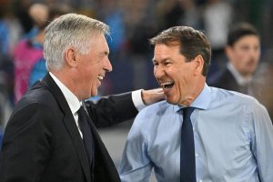 Rudi García, oriundo de Garrucha, junto a Carlo Ancelotti en el partido Napoles-Real Madrid.