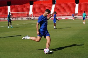 El centrocampista es un jugador muy importante dentro y fuera del campo.