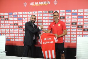 El Assy y Garitano en la puesta de largo del preparador vasco.