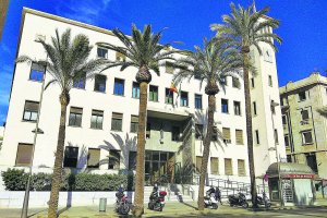 Fachada de la Audiencia Provincial de Almería.
