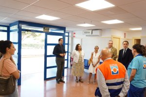 Visita de las autoridades este miércoles al consultorio.