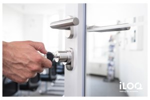 Llave ILOQ S-5 con cerradura inteligente.