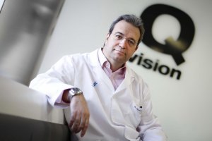 El oftalmólogo almeriense Joaquín Fernández.
