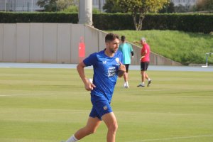 Édgar en el campo Anexo este lunes. Está listo para volver.